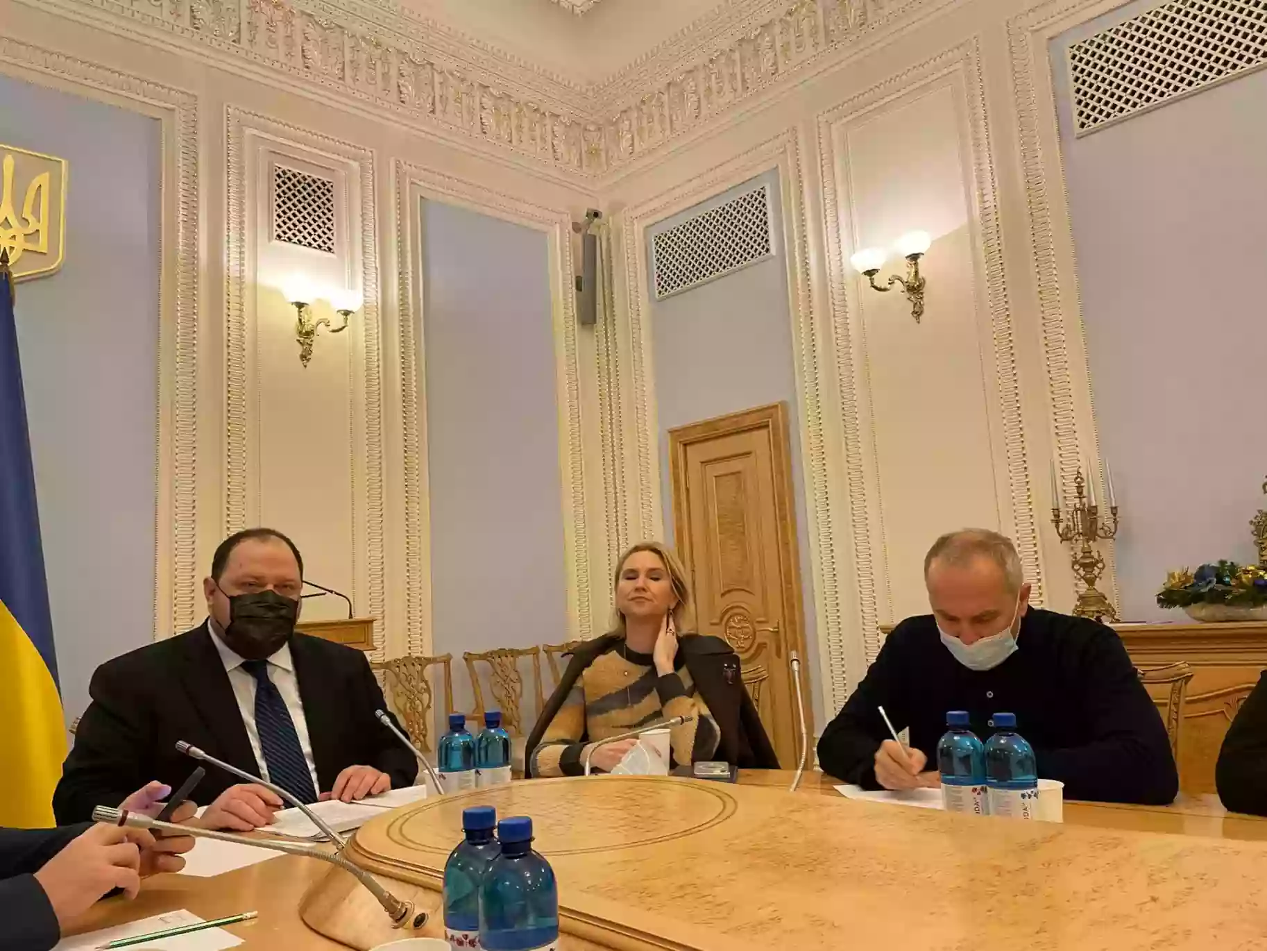Політтехнолог Петров не повинен бути ведучим на каналі &laquo;Рада&raquo; &ndash; результати наради