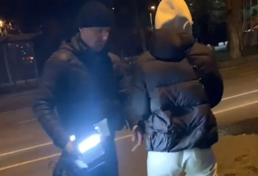 В Одесі водійка та її знайомий намагались завадити 7 каналу знімати наслідки ДТП