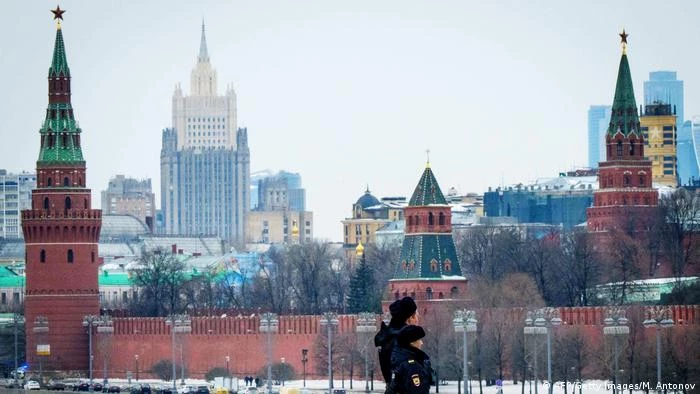 Російська пропаганда з подвійним дном