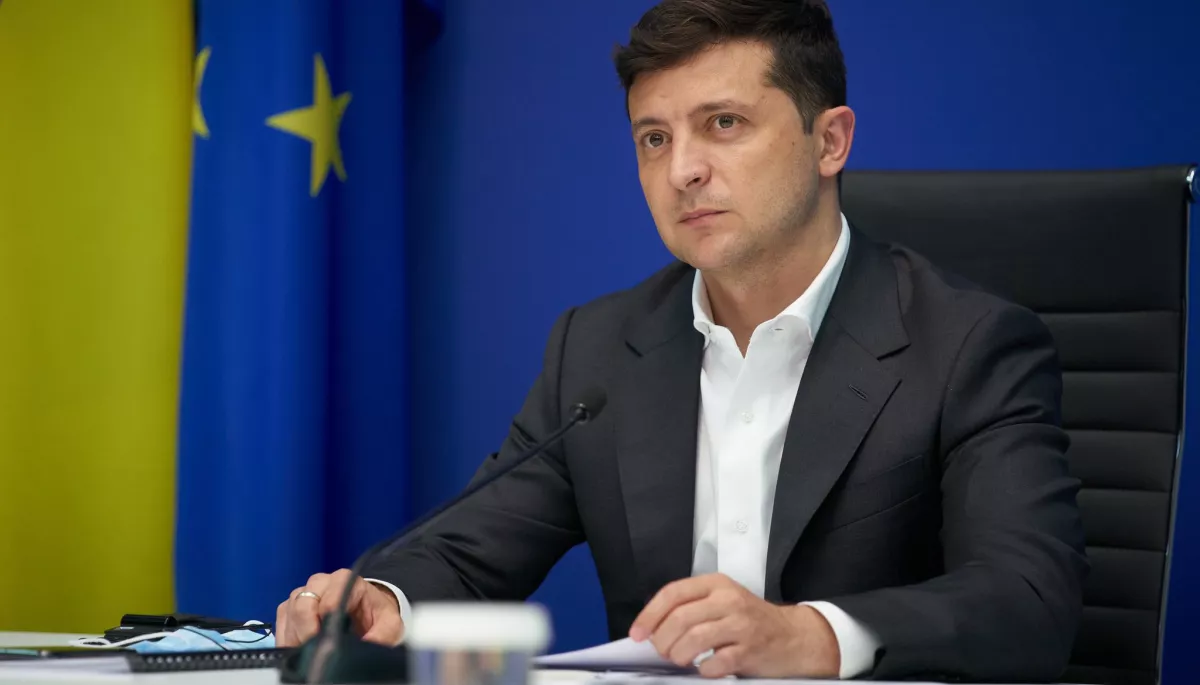 Робити офіційні заяви про зовнішню політику можуть тільки президент, прем'єр та голова МЗС &mdash; указ