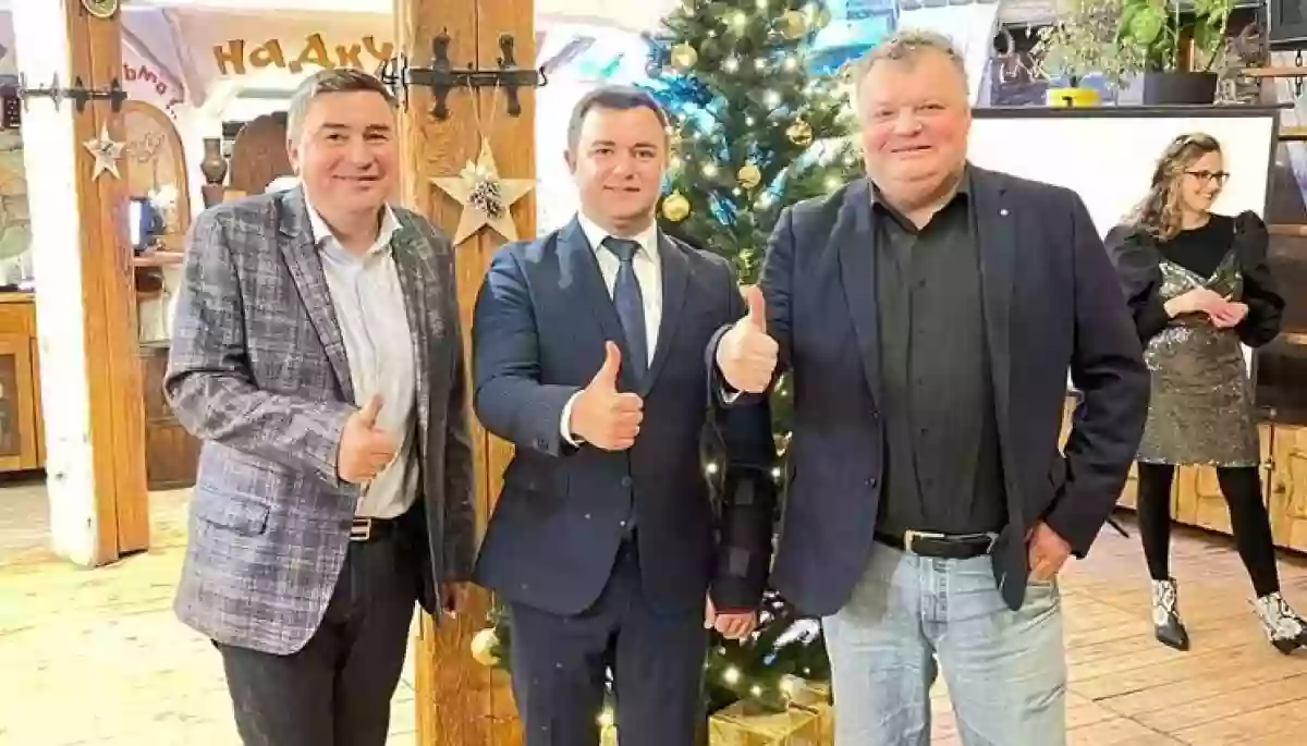 Нардеп від «Слуги народу» Олексій Ковальов купив 4 канал Нардеп від «Слуги народу» Олексій Ковальов купив 4 канал
