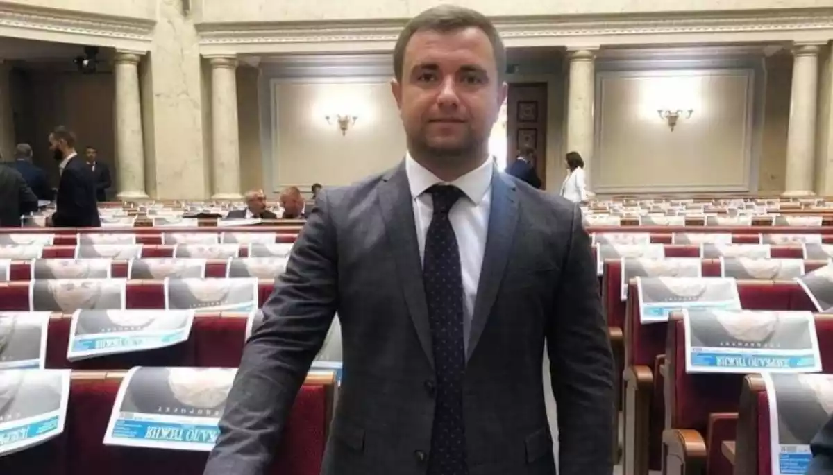 Новий власник 4 каналу заявив, що придбав його за кошти своєї родини і що ОП не брав у цьому участі