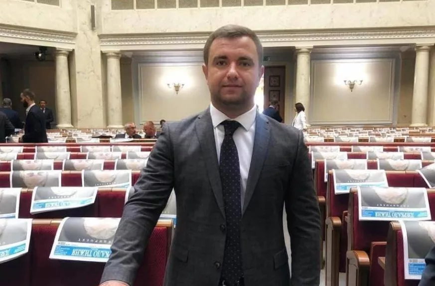 Новий власник 4 каналу задекларував купівлю мовника як подарунок від батьків