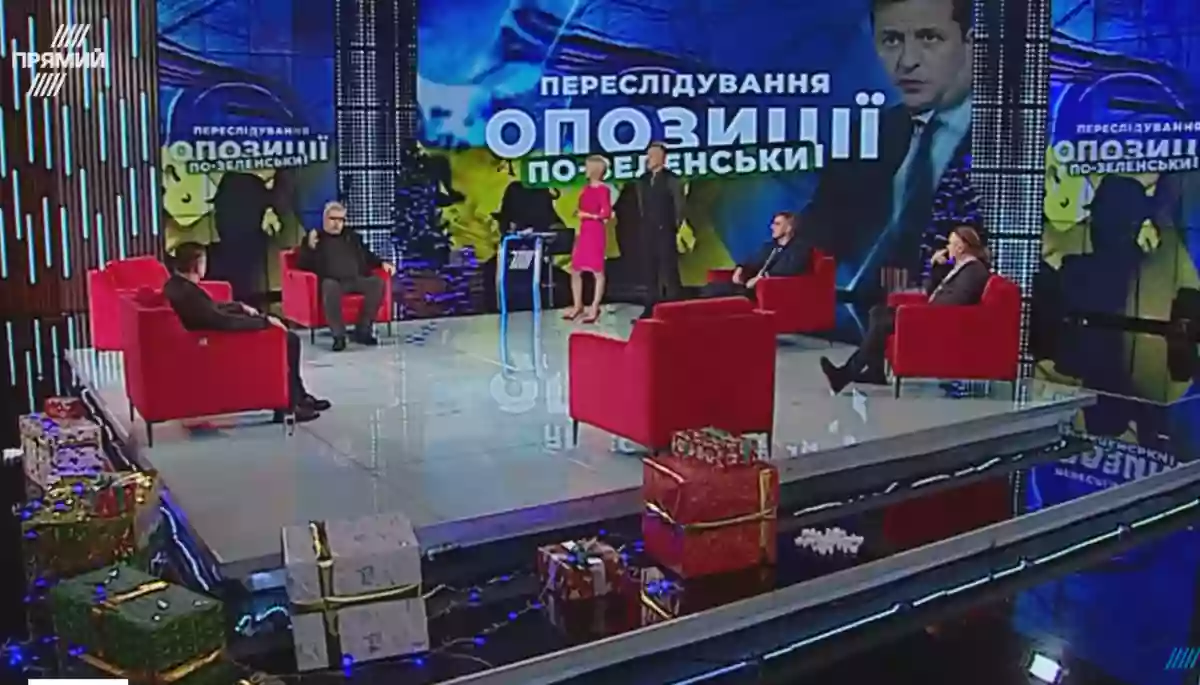 Вільне, але дуже віддане медіа. Як Прямий канал реагував на підозру Порошенку