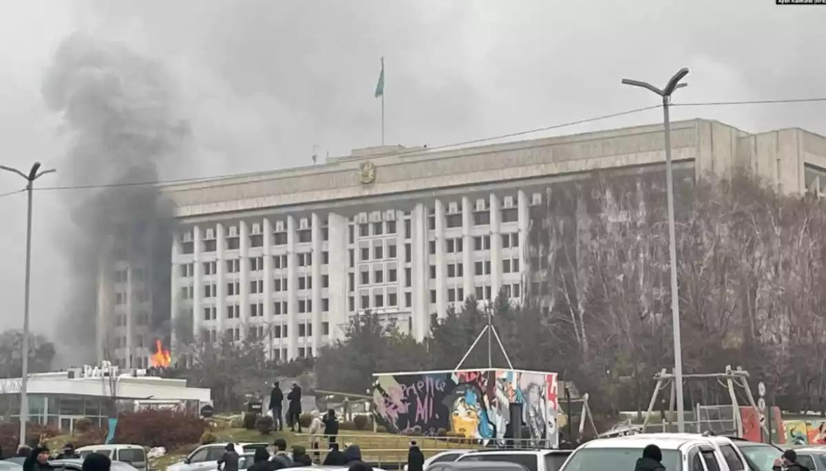 Росія, Білорусь та ще низка країн введуть війська в Казахстан на тлі масових протестів