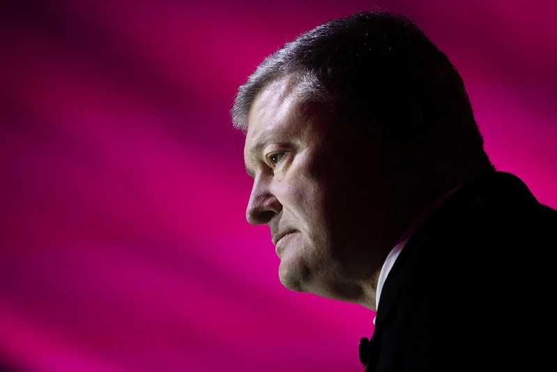 &laquo;Я &ndash; не Тимошенко&raquo;. Порошенко заявив, що не дозволить себе посадити