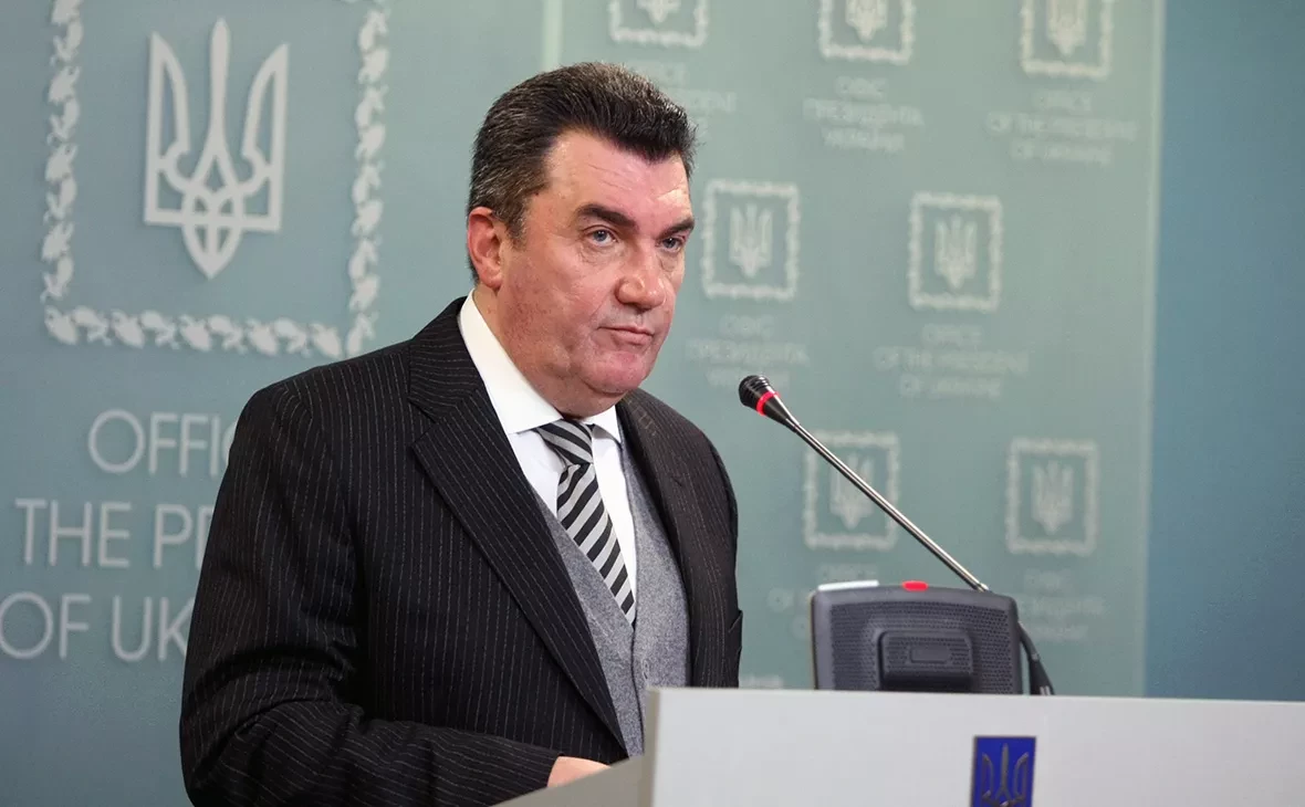 Данілов прокоментував можливість введення санкцій проти телеканалу Мураєва