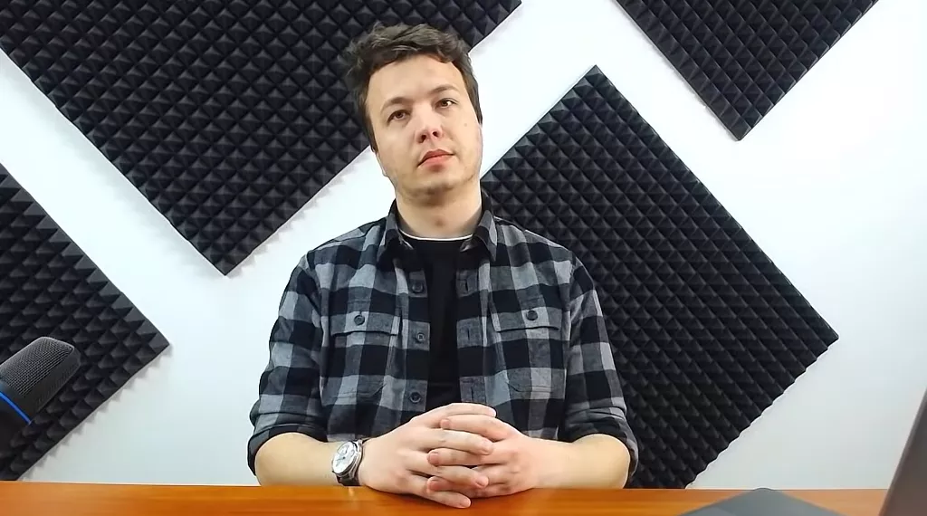 Співзасновник Nexta Протасевич заявив, що його відпустили з-під домашнього арешту