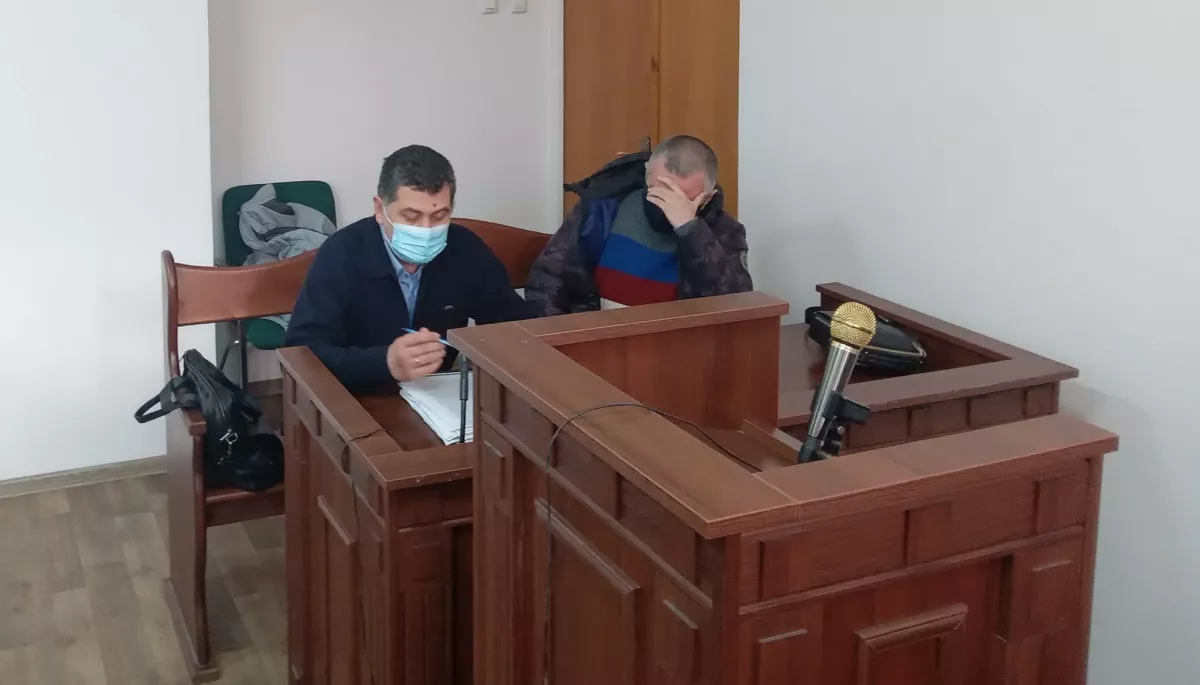 Журналістка Любов Величко заявила про перешкоджання в Дніпровському суді з боку адвоката. Він заперечує