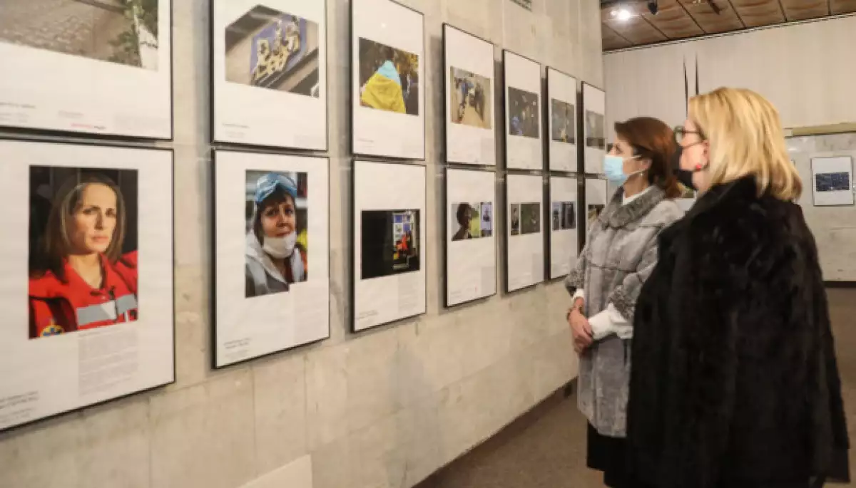«Подарунок «Дня» Україні» «Подарунок «Дня» Україні»