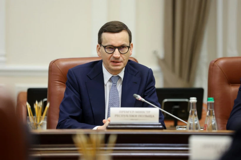 Прем'єр Польщі порівняв сусідство з Росією із життям біля вулкану
