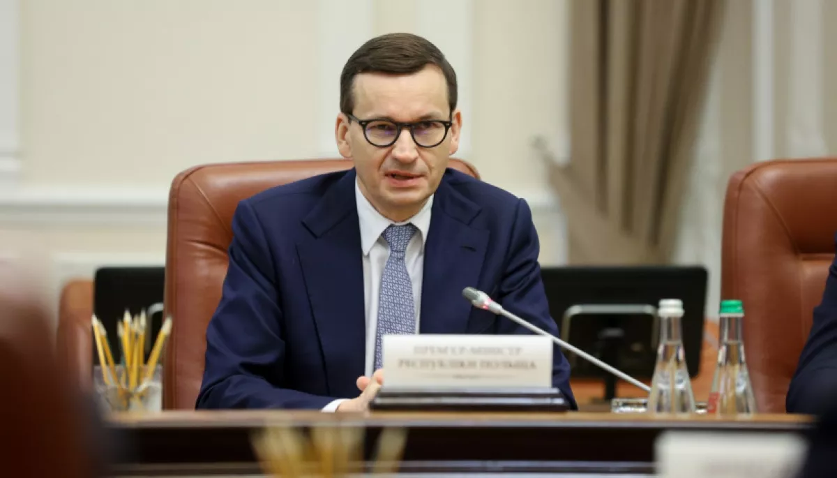 Прем'єр Польщі порівняв сусідство з Росією із життям біля вулкану