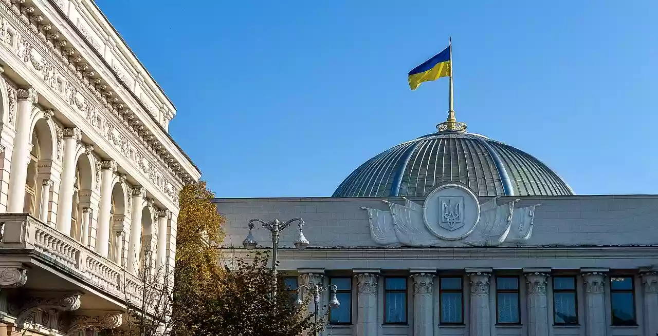 Проєкт про підтримку кінематографії: Комітет ВР посилив вимоги до мови та дав добро на показ документалістики в оригіналі
