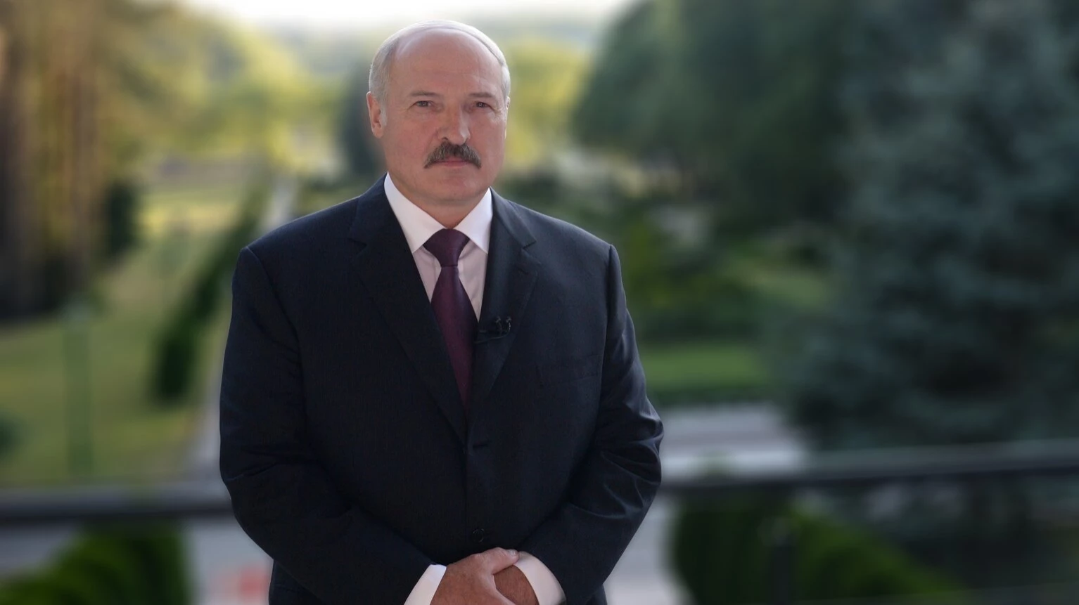 Лукашенко погрожує вимкнути електрику. Зеленський: «Це кам'яний вік»