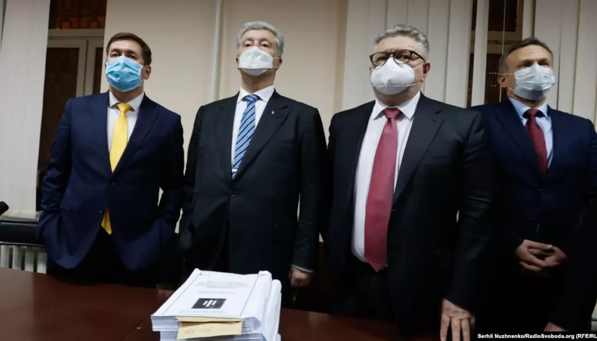 Суд залишив без змін запобіжний захід Порошенку