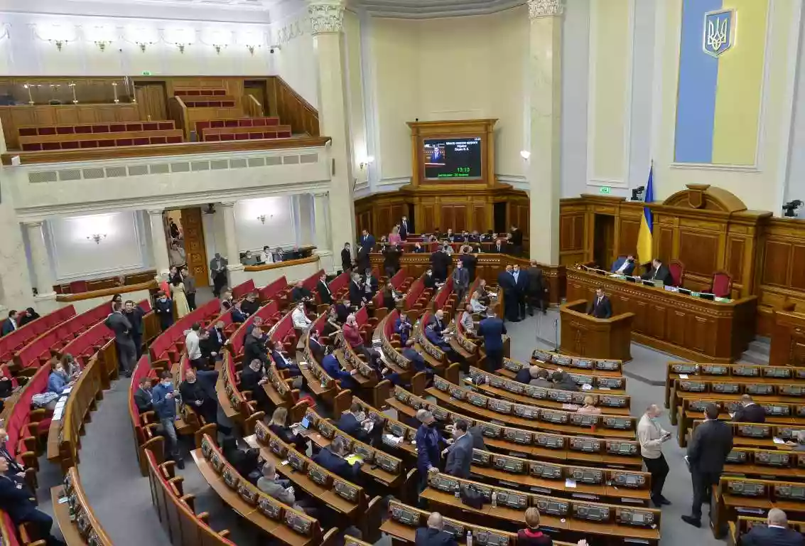 Рада не включила в порядок денний сьомої сесії проєкт про державний інформконцерн телерадіомовлення