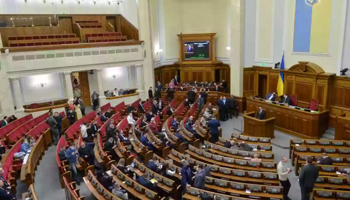 Рада не включила в порядок денний сьомої сесії проєкт про державний інформконцерн телерадіомовлення