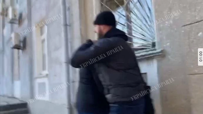 Трьом людям вручили підозри через напад на знімальну групу Михайла Ткача