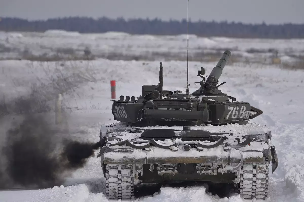 Росія розповсюджує фейки, які може використати для вторгнення в Україну – Білий дім