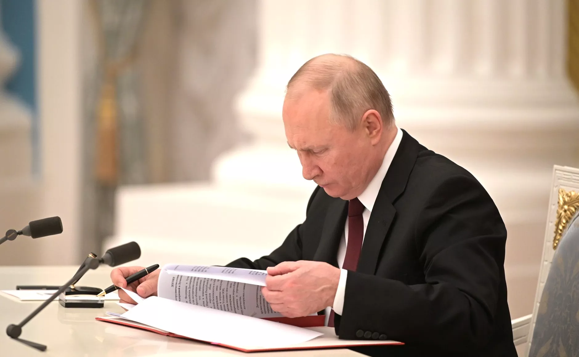 Путін підписав укази про визнання &laquo;незалежності&raquo; терористичних &laquo;ДНР&raquo; і &laquo;ЛНР&raquo;