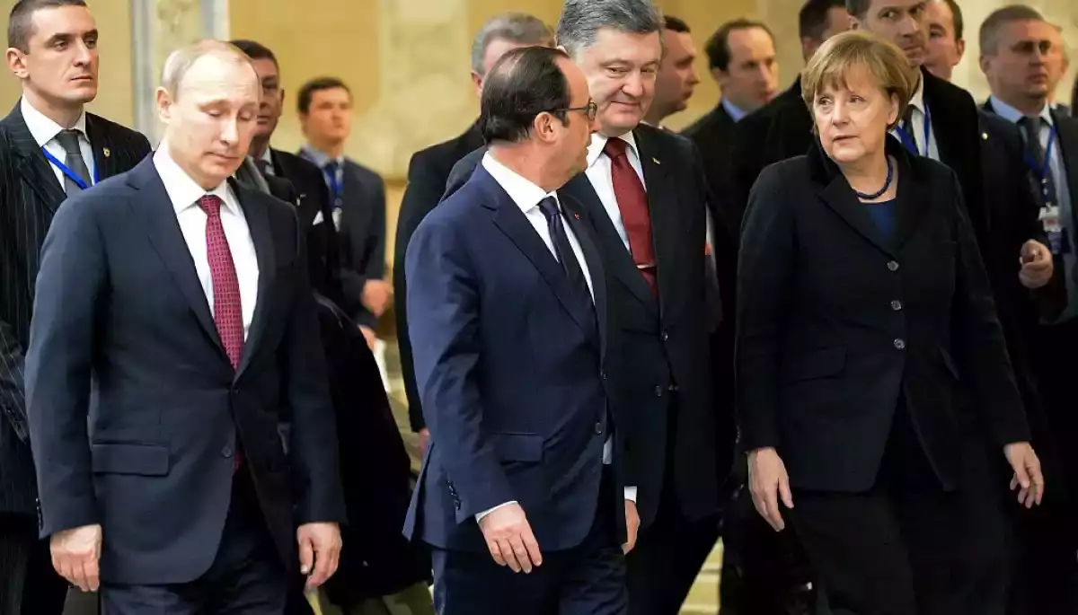 Kremlin’s five key theses about the Minsk agreements on Ukrainian social networks