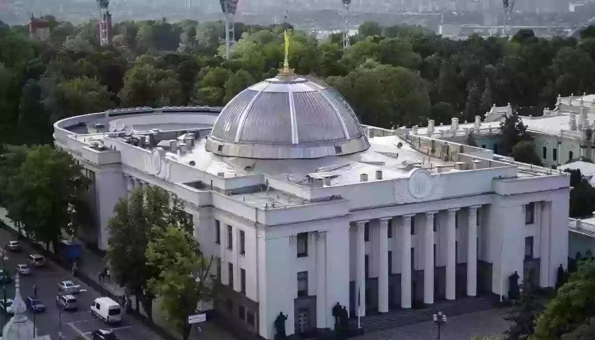В Україні впроваджено надзвичайний стан