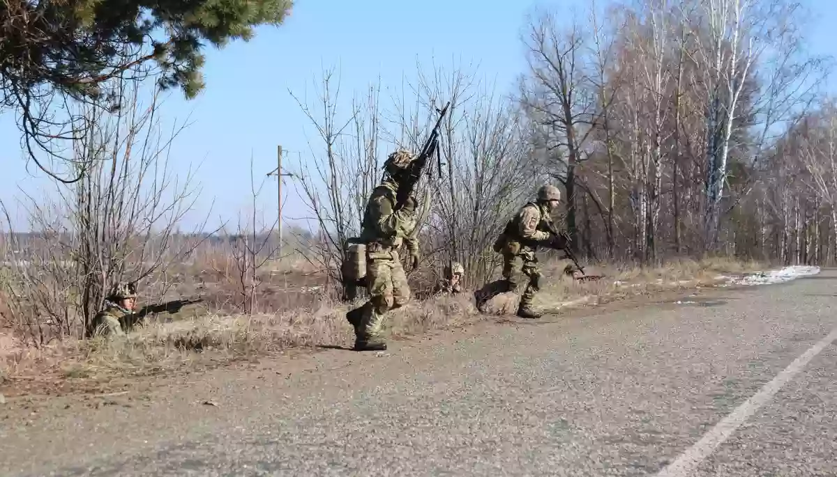 Росіян зупинили в Чернігівській області, Маріуполь та Щастя повернуті під повний контроль &ndash; Генштаб