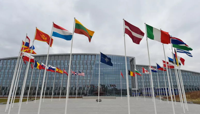 НАТО: Ми найрішучіше засуджуємо жахливий напад Росії на Україну
