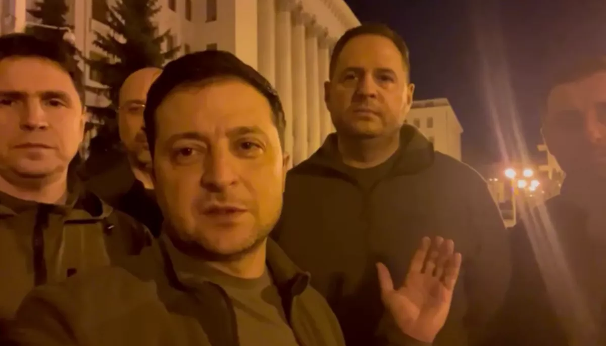 Зеленський, Шмигаль, Єрмак та Арахамія записали звернення з-під ОПУ: Ми тут