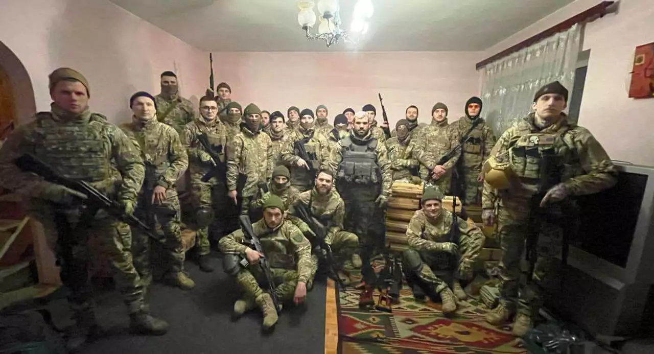 Кіпіані, Вінтонів, Сенцов, Стерненко... Все більше відомих киян ідуть до територіальної оборони