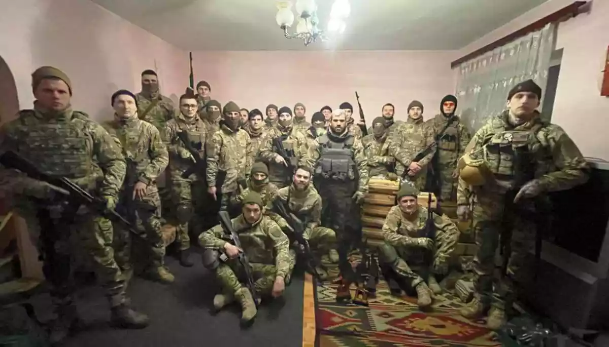 Кіпіані, Вінтонів, Сенцов, Стерненко... Все більше відомих киян ідуть до територіальної оборони