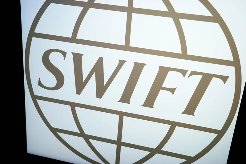 Євросоюз відключив сім російських банків від системи SWIFT
