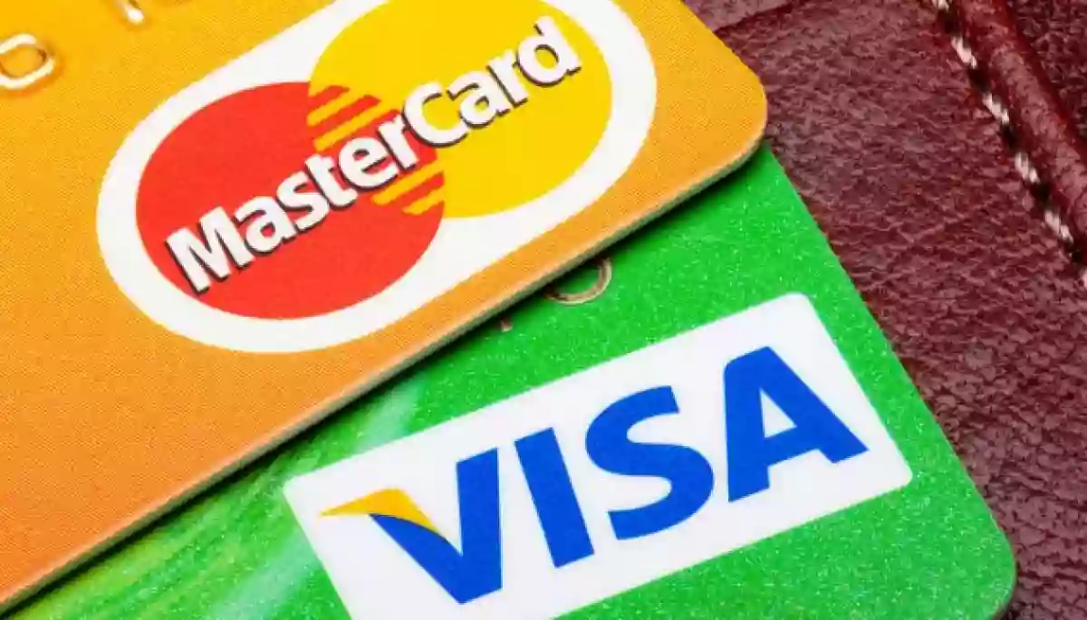 Visa i MasterCard більше не працюватимуть у Росії