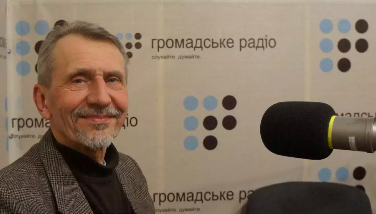 Лауреат Шевченківської премії Микола Рябчук перерахує винагороду українській армії