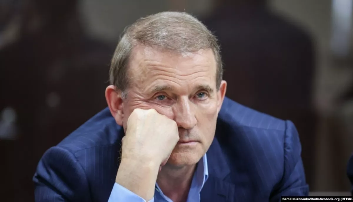 Суд дозволив заочний арешт Медведчука