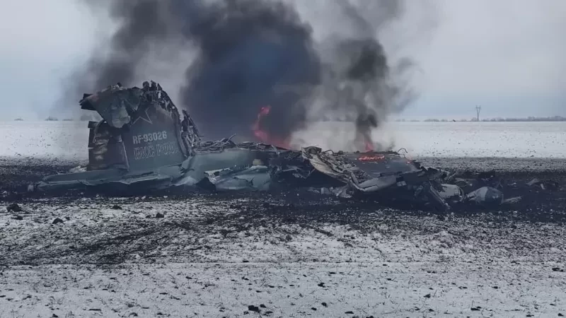 Журналісти BBC дослідили, чому Росія обстрілює Україну вдосвіта