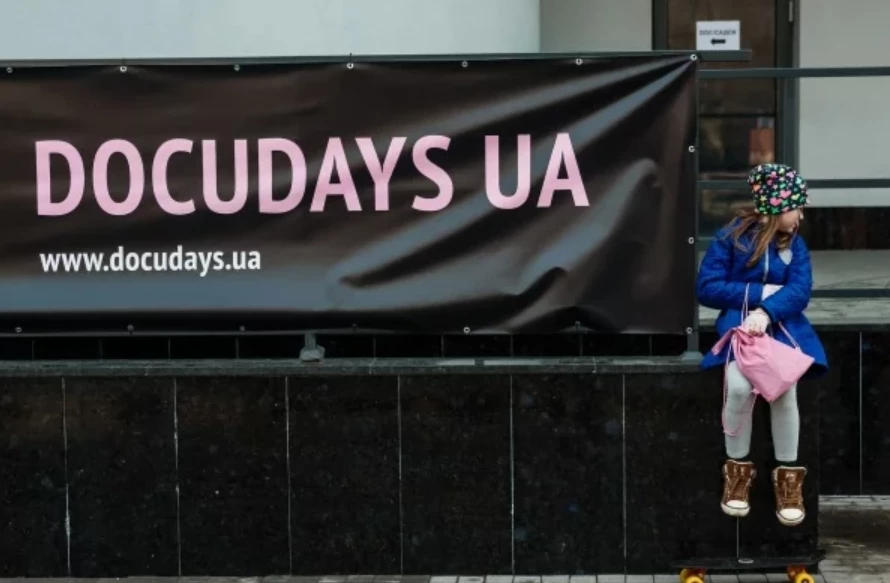Фільми Docudays UA-2022 покажуть на Краківському кінофестивалі