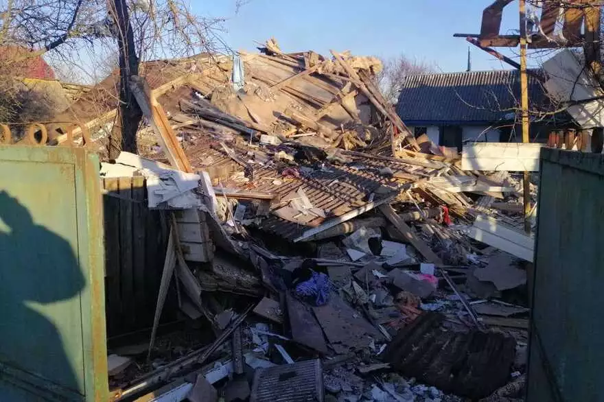 28 день войны. Захватчики боятся смотреть в глаза пленным