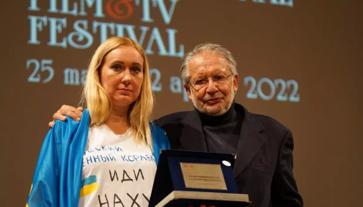 Українським кінематографістам вручили премію Федеріко Фелліні на кінофестивалі в Італії