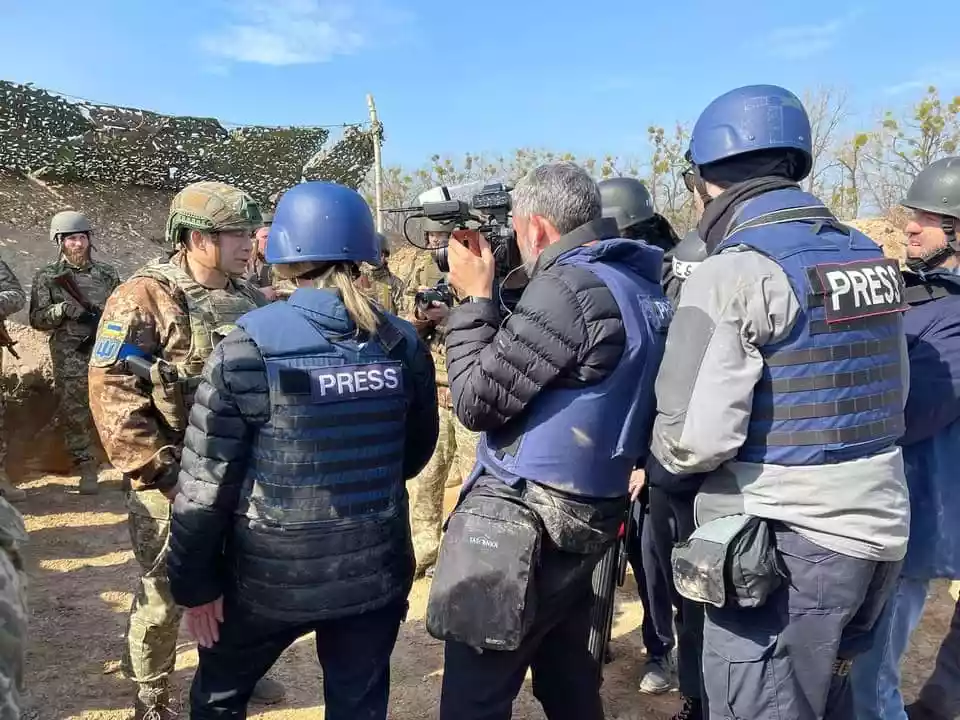 Мінкультури та Міноборони України підтримали роботу журналістів під час війни