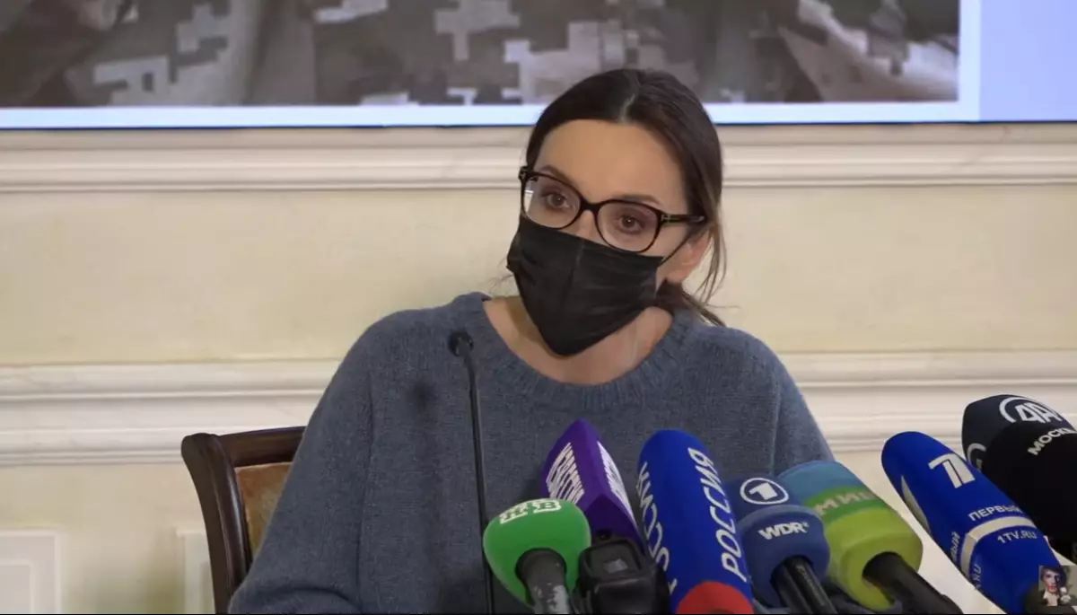 Оксана Марченко дала пресконференцію у Москві