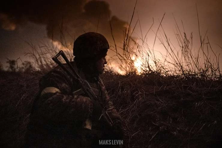 Вміст чутливого характеру: 12 українських фотографів, які розповідають про війну в Україні