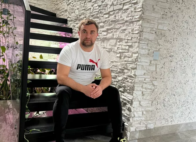 Стефанчук щодо власника 4 каналу Ковальова: Ніхто не знає, де він знаходиться і чим займається