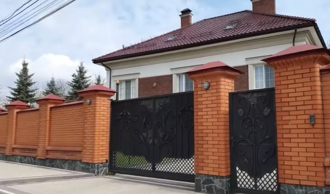 ДБР проводить обшук у будинку Тараса Козака на Львівщині