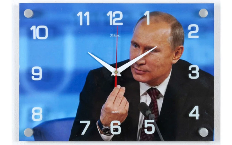 Час Путіна до вигрібної ями: дайджест російської пропаганди за 9 травня