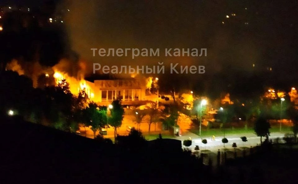 У Києві горів кінотеатр &laquo;Тампере&raquo;. Пожежу погасили