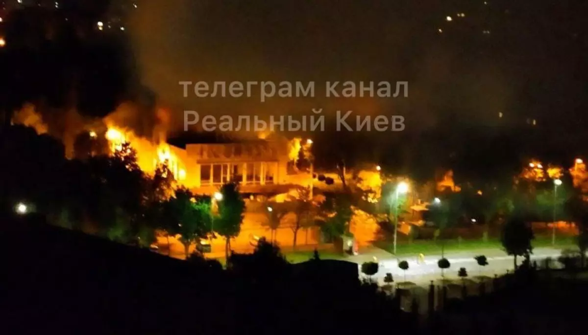У Києві горів кінотеатр &laquo;Тампере&raquo;. Пожежу погасили