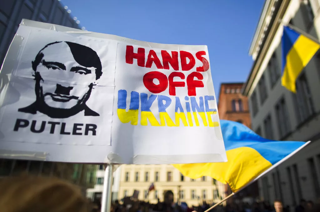 &laquo;Орки&raquo;, &laquo;рашисти&raquo; та &laquo;путін&raquo;: КЖЕ дала рекомендації щодо стилістично забарвленої лексики в ЗМІ