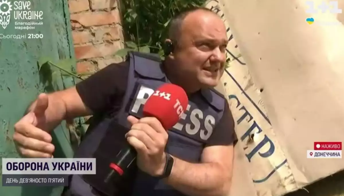 Журналісти ТСН в прямому ефірі потрапили під обстріл біля Бахмута (ВІДЕО)