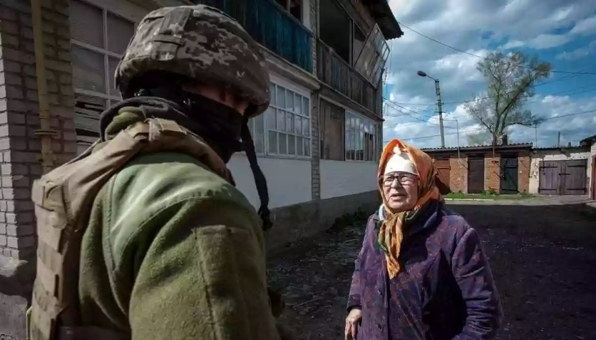 Найчастіше новини під час війни українці отримують із соцмереж — опитування «Опори»